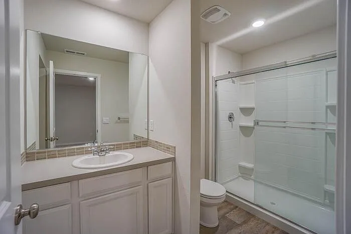 5824 NE 80th Ct — Photo 34