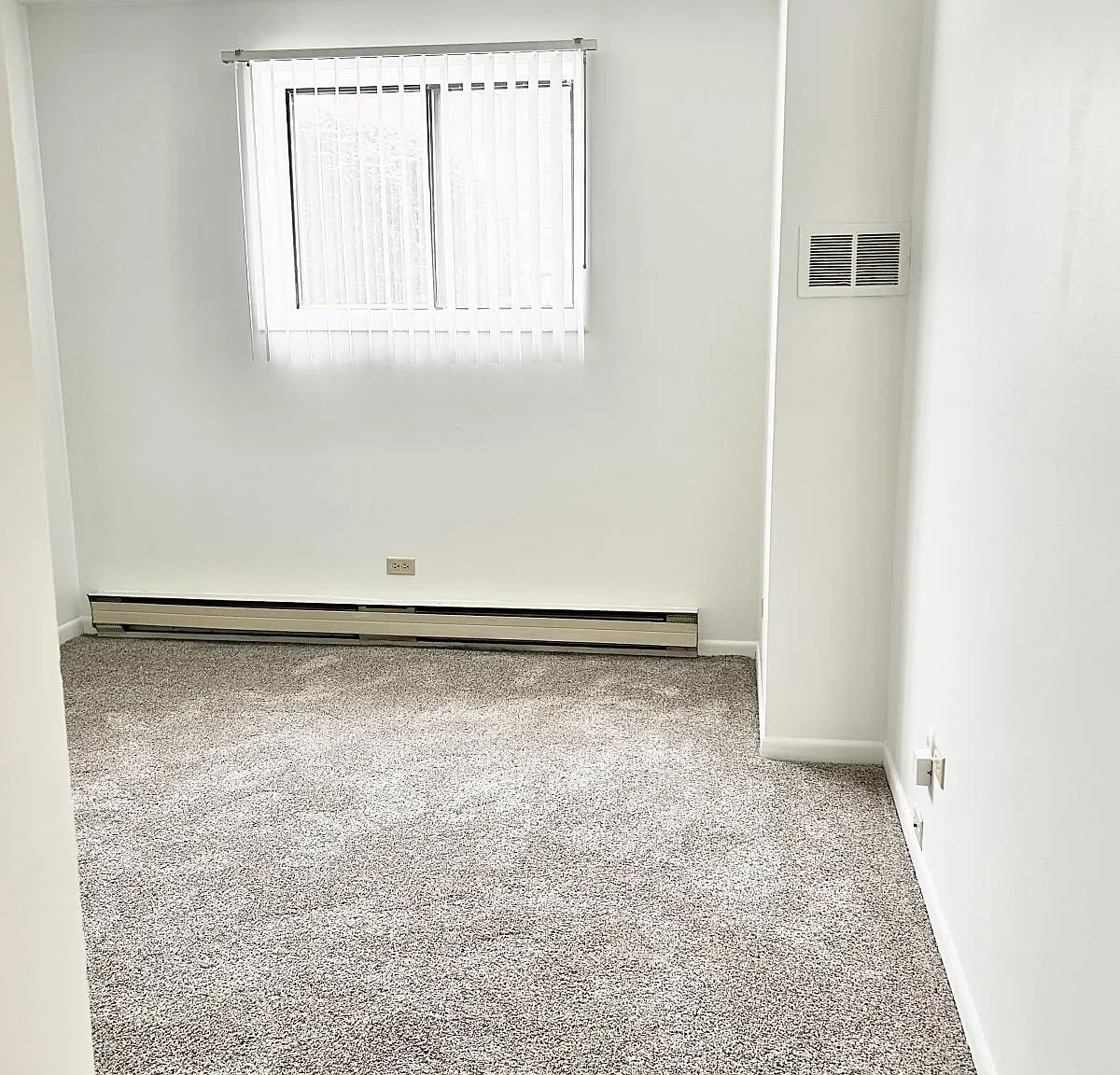 Camelot II Apartments, LLC — Photo 4