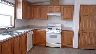 3rd image of 340 Amherst Mobile Homes