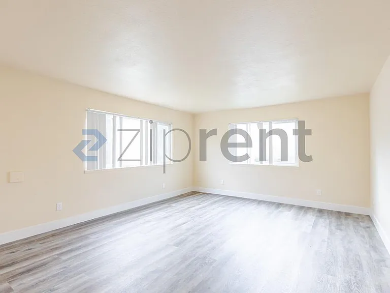 4561 Ashcroft Ave #49 — Photo 8