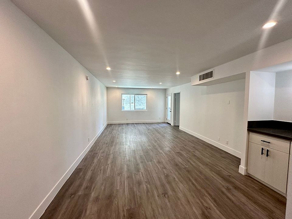 1st image of 117 N Hamilton Dr APT 205