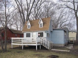 35412 Ravine Dr, Burlington, WI 53105