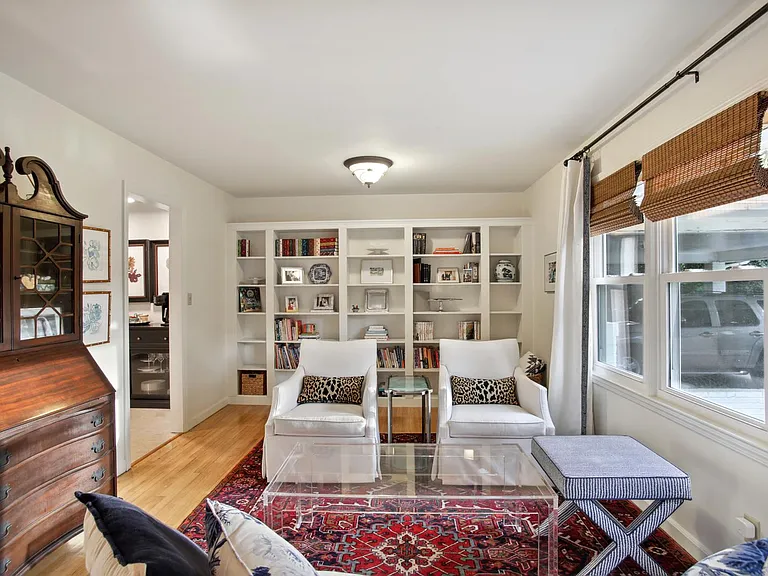364 Westside Dr — Photo 10