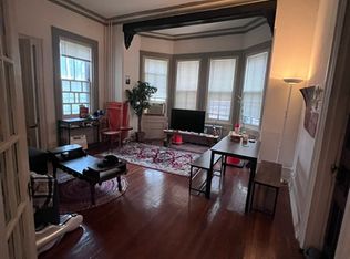 112 N 34th St APT 1R, Philadelphia, PA 19104