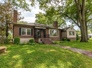 103 N Market St, New Athens, IL 62264