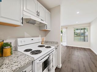 2712 Oak Rd APT 60, Walnut Creek, CA 94597