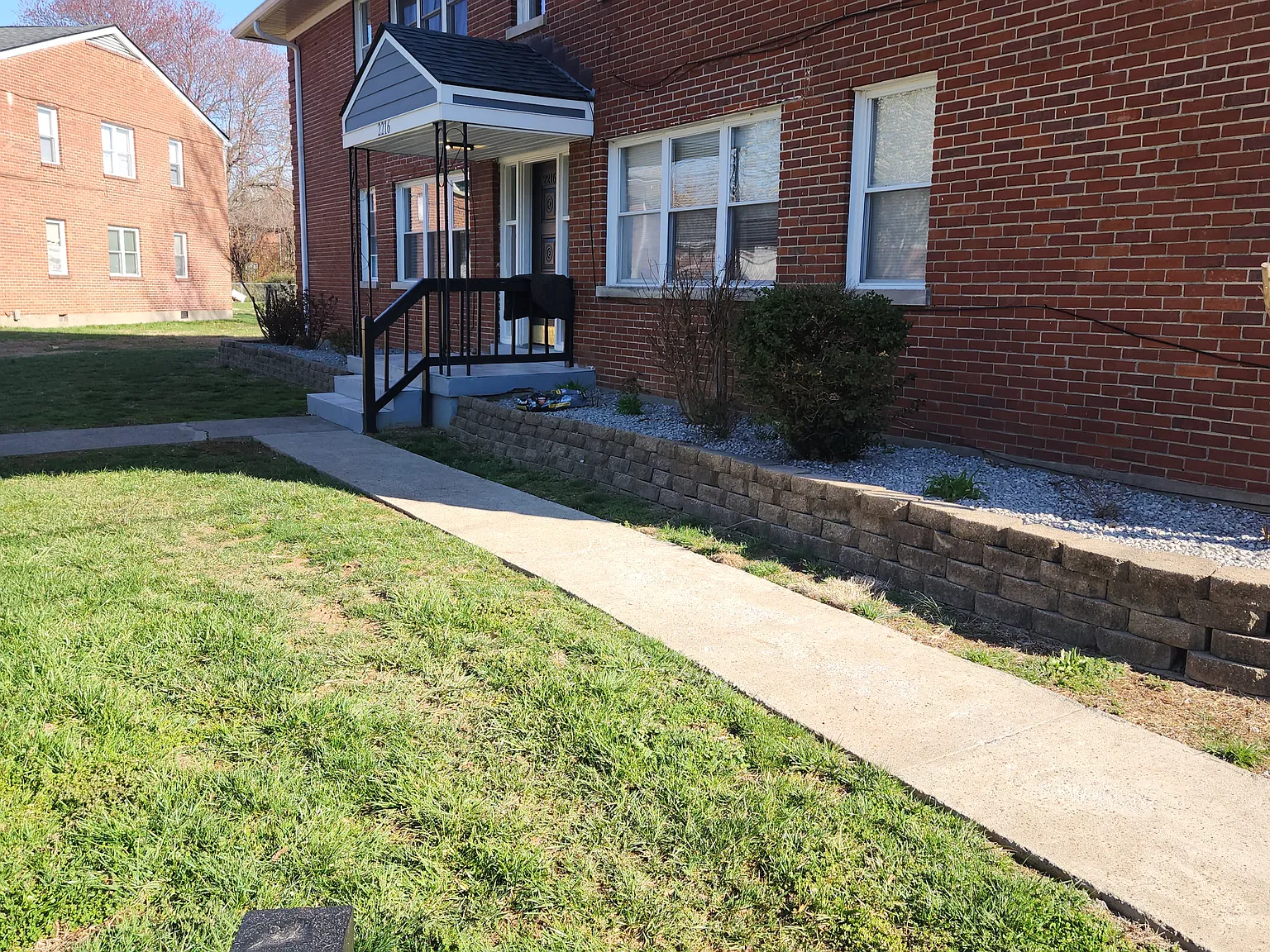 2216 Gerald Ct — Photo 1