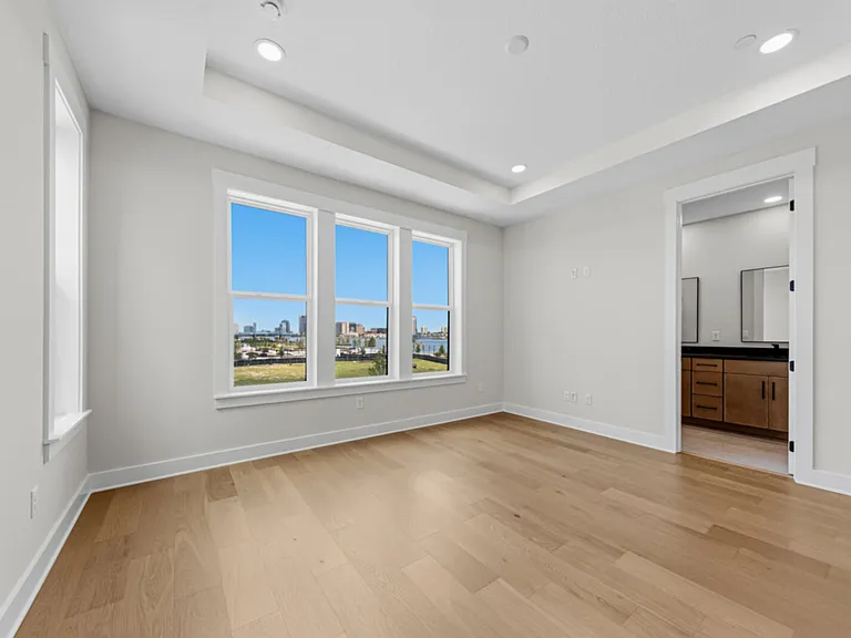 2054 Prudential Dr — Photo 17