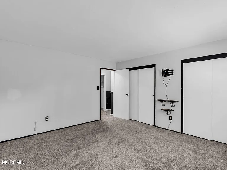 60 Manchester Ct #A — Photo 19