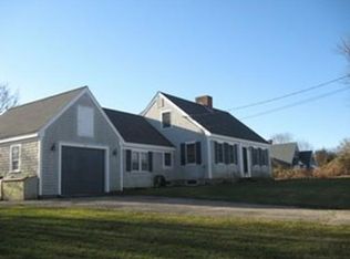 33 Pleasant St, Dennis Port, MA 02639