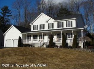 5 Jacquelyn Ln, Dallas, PA 18612