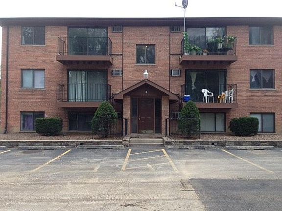 2nd image of 820 Perry Dr APT 2A