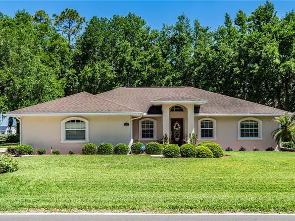303 9th St NE, Fort Meade, FL 33841