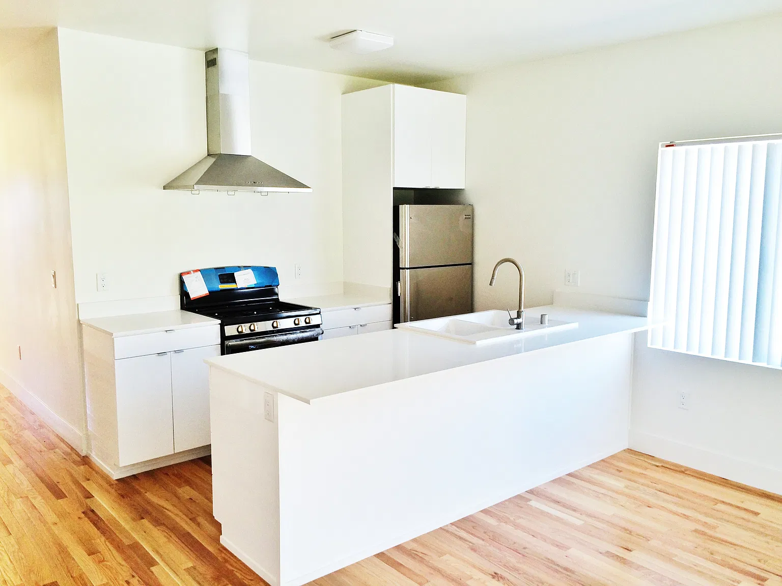 2 bed, $3,350 — Photo 3