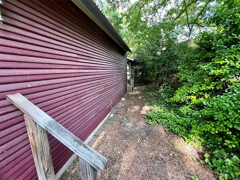 531 S Dallas Ave — Photo 28
