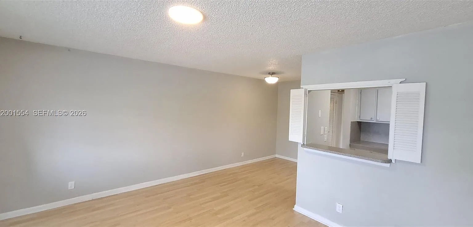 Northampton Condos — Photo 2