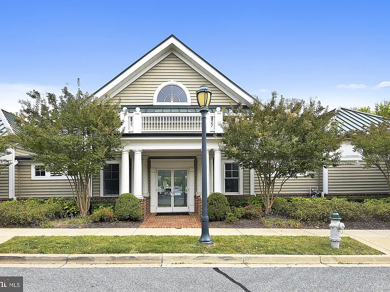 845 King Farm Blvd — Photo 56