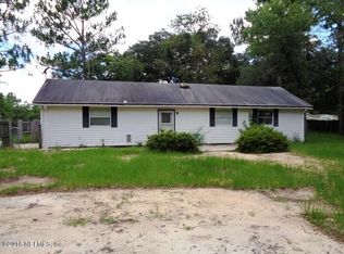 166 Halifax Ave, Interlachen, FL 32148