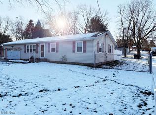 3586 Cain St NW, North Canton, OH