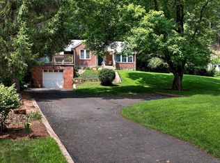 887 Marion Rd, Cheshire, CT 06410