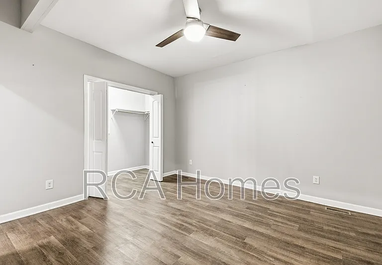 1452 Woodlawn Ave — Photo 8