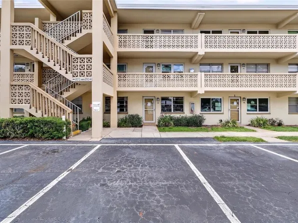 951 79th Ave N APT 115, Saint Petersburg, FL 33702