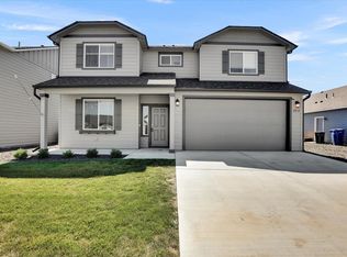 2012 E C St, Deer Park, WA 99006