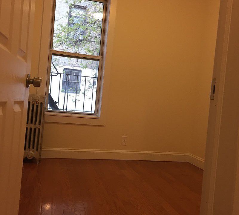 1st image of 4130 49th St APT 1F