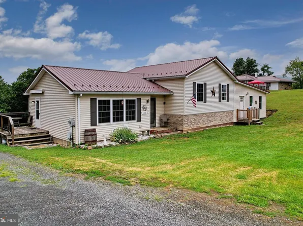 1414 Old Furnace Rd, Ridgeley, WV 26753