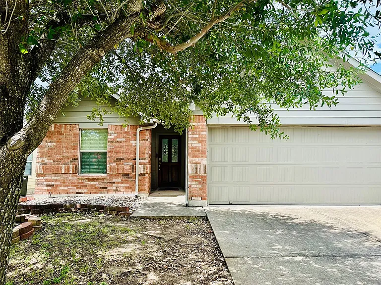 7521 Cedar Edge Dr — Photo 1