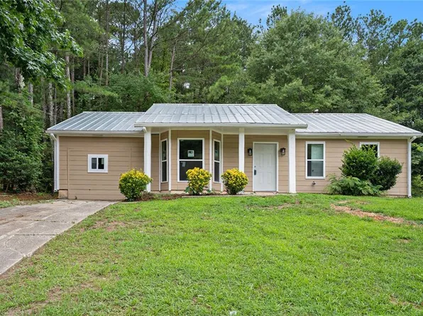 6945 Brown Dr S, Fairburn, GA 30213