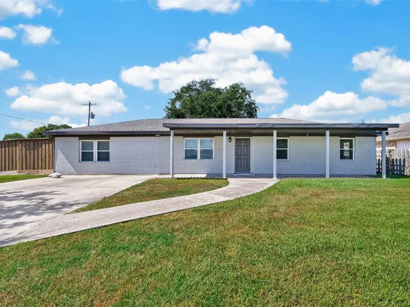 3601 17th St N, Texas City, TX 77590