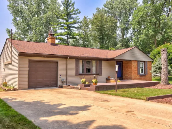 2113 Bock Rd, Saginaw, MI 48603