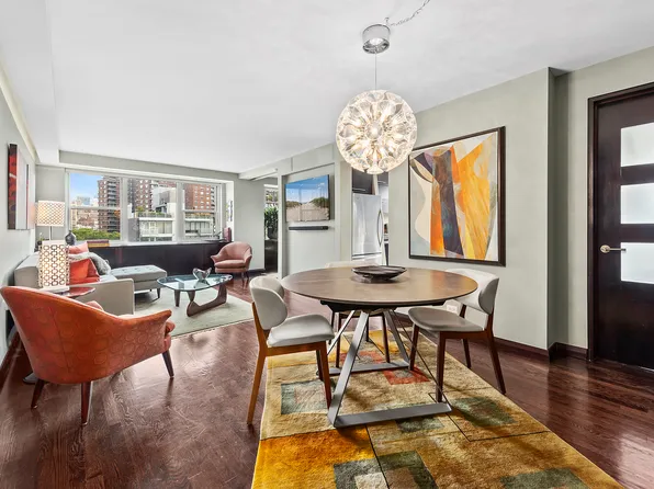 360 West 22nd Street image 1 of 15