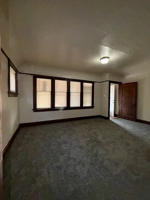 1340 W Atkinson Ave — Photo 2