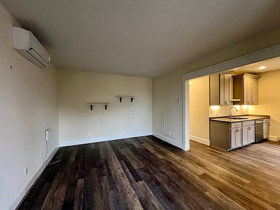3rd image of 4126 Lee Hwy APT A