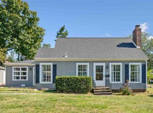 1204 Elmhurst Dr NE, Cedar Rapids, IA 52402