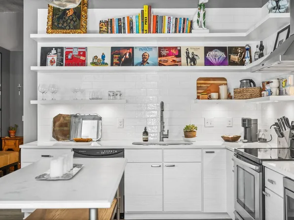 521 S 7th St Unit 319, Minneapolis, MN 55415