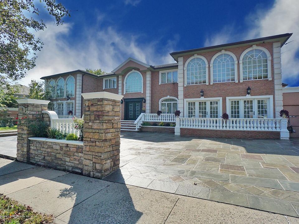 1st image of 26 Carteret St