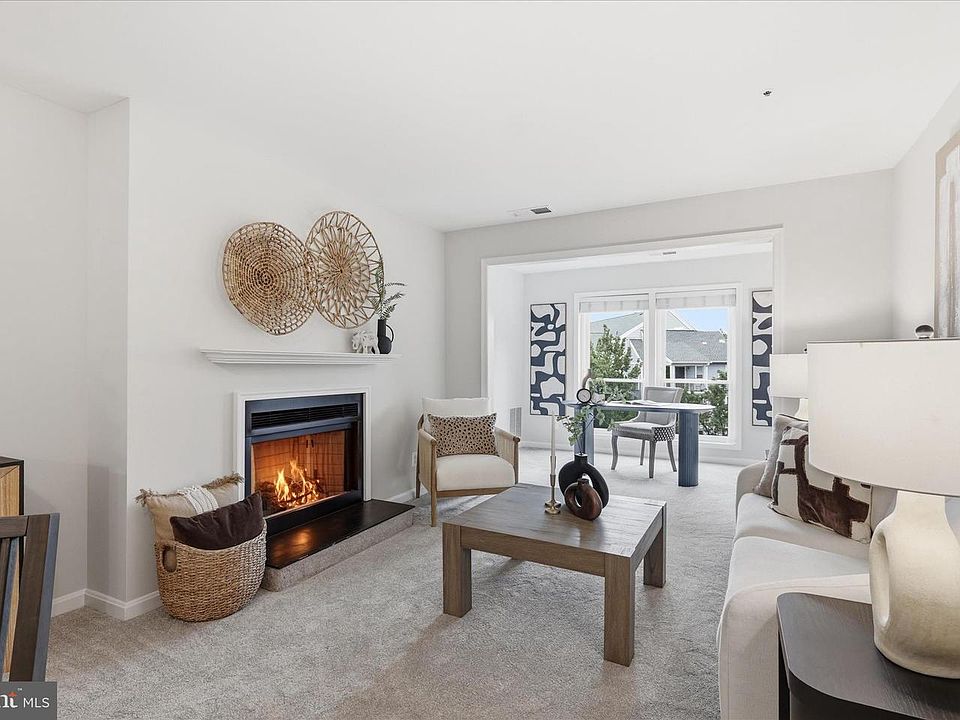 1st image of 3178 Summit Square Dr #3-D3