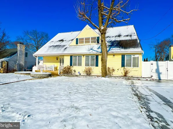 1301 Rowland Rd, Langhorne, PA 19047