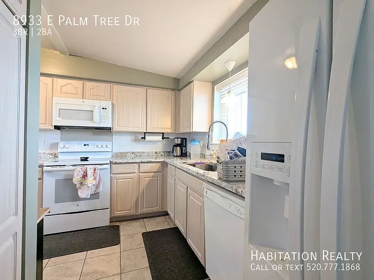 8933 E Palm Tree Dr — Photo 5
