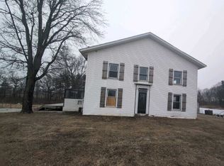 714 County Line Rd E, Sparland, IL 61565