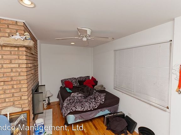 5th image of 739 W Briar Pl #3R