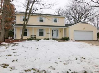 418 Walnut Grove Dr, Madison, WI 53717