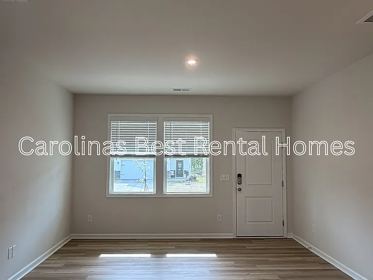 449 Lady Liberty Way — Photo 5