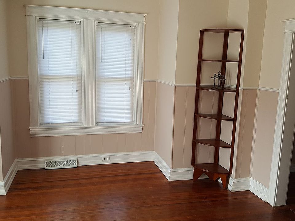 2nd image of 1309 Beverly Ave