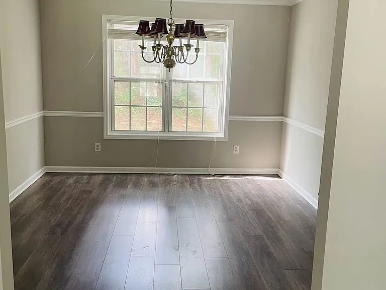 345 Shadetree Ln — Photo 13
