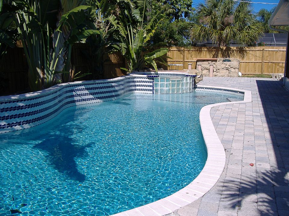 1st image of 5738 Savannah Dr