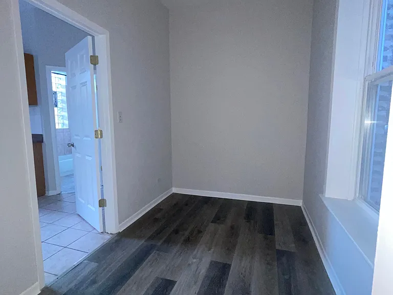 2346 W Taylor St #1F — Photo 4